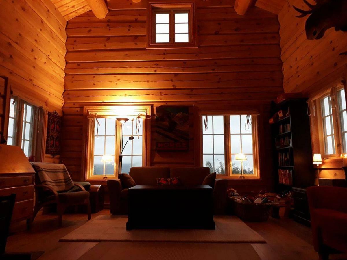 Blazerbu Four-Bedroom Chalet Myro Kültér fotó